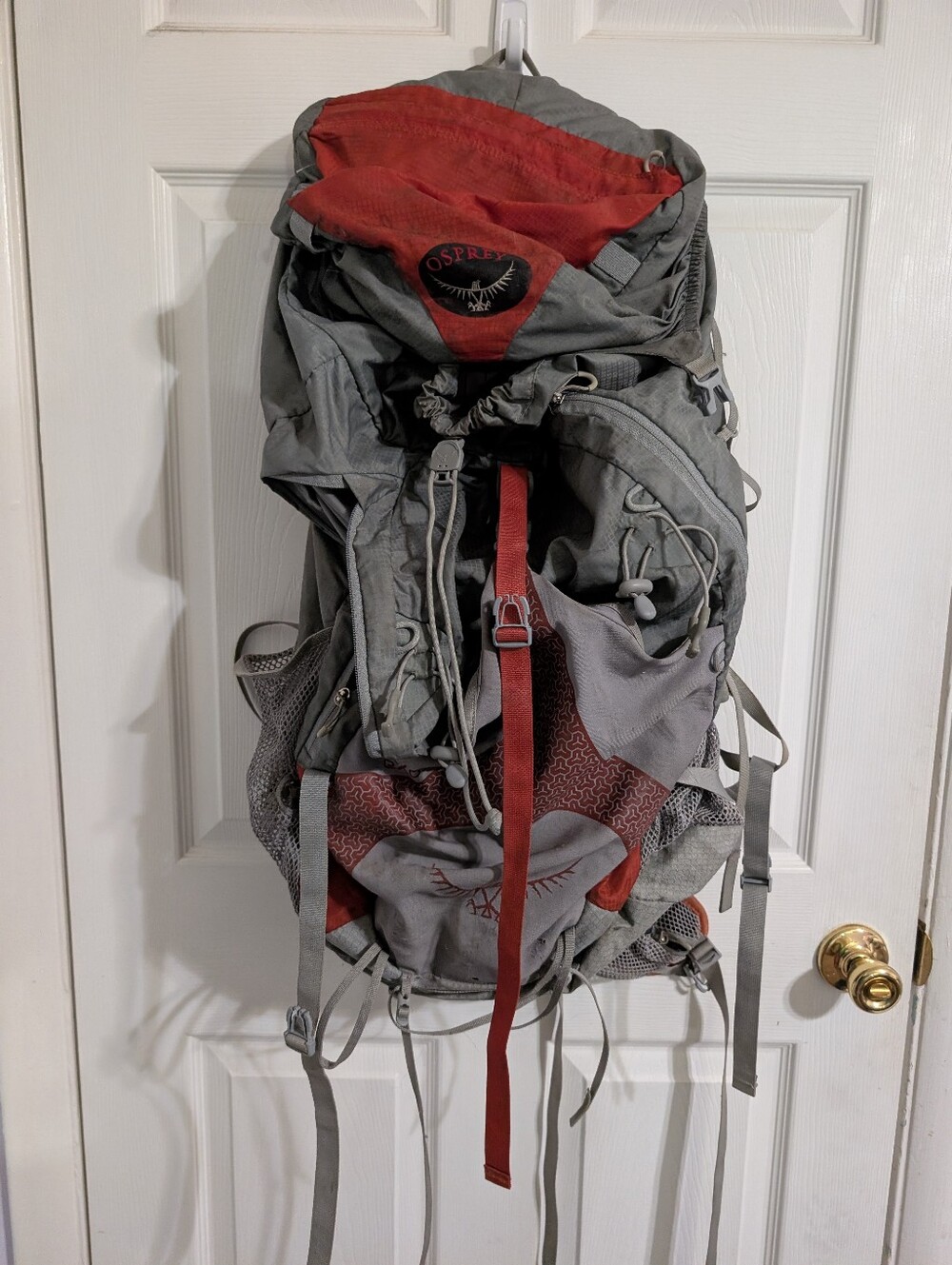 Osprey Exos 58 Hiking Backpack Orange & Gray Large *flaws*